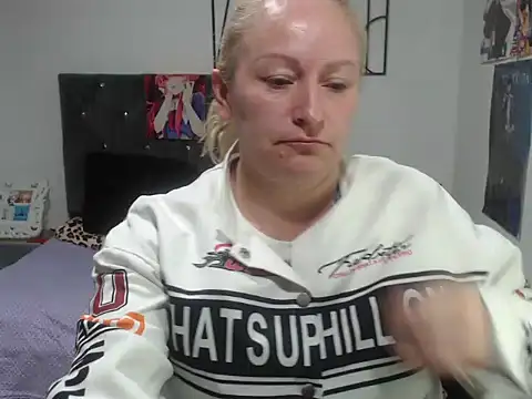 Snapshot of emperabigbootybigass chatting on June 22, 2026, 12:24 pm emperabigbootybigass online show from June 22, 2026, 12:24 pm