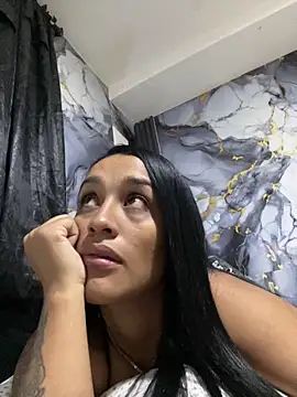 KatalinnaBrown online show from February 6, 2026, 10:51 am