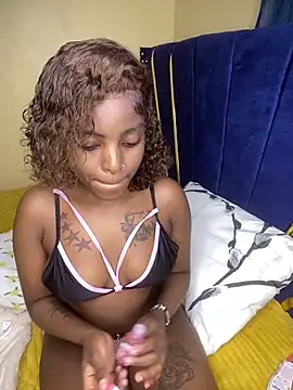 Snapshot of Sasha-smiles chatting on November 8, 2025, 4:45 am Sasha-smiles online show from November 8, 2025, 4:45 am