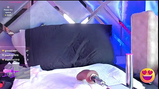 Snapshot of LizSheibaum chatting on March 4, 2025, 5:53 am LizSheibaum online show from March 4, 2025, 5:53 am