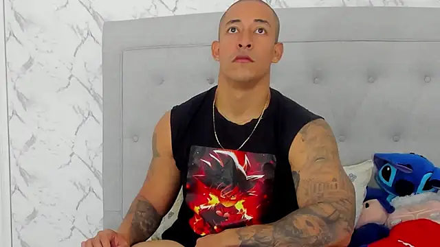 luigiferrara online show from October 19, 2025, 4:40 pm