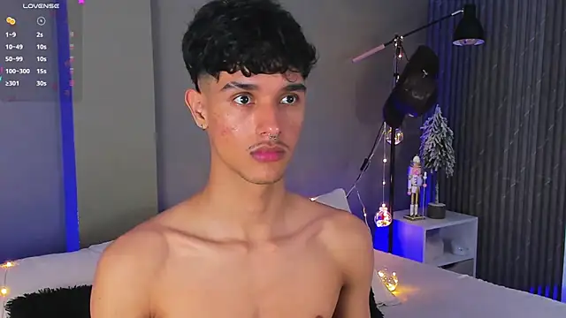 Snapshot of Busterspinter chatting on December 11, 2024, 7:31 am Busterspinter online show from December 11, 2024, 7:31 am