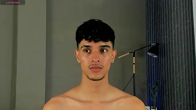 Snapshot of Busterspinter chatting on January 17, 2025, 4:28 am Busterspinter online show from January 17, 2025, 4:28 am