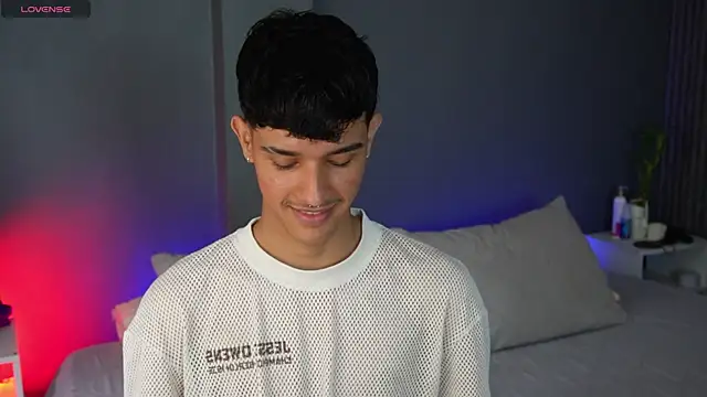 Snapshot of Busterspinter chatting on March 4, 2025, 12:44 pm Busterspinter online show from March 4, 2025, 12:44 pm