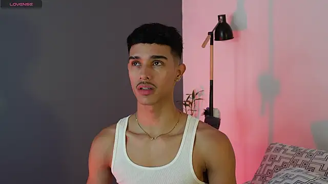 Snapshot of Busterspinter chatting on October 18, 2025, 6:08 pm Busterspinter online show from October 18, 2025, 6:08 pm