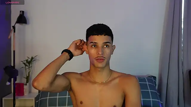 Snapshot of Busterspinter chatting on November 23, 2025, 7:46 pm Busterspinter online show from November 23, 2025, 7:46 pm