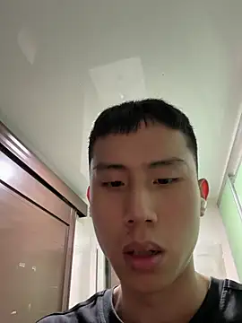 Benson18y online show from December 2, 2025, 3:40 pm