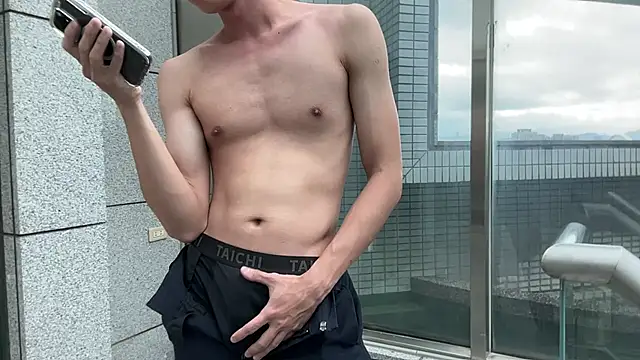 Benson18y online show from December 22, 2025, 4:20 am