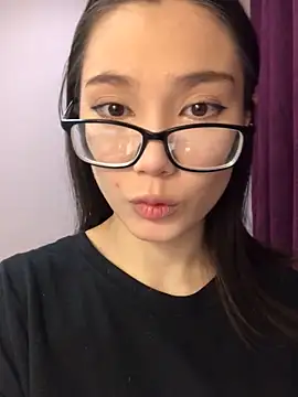 Snapshot of Milka23 chatting on January 23, 2025, 10:22 am Milka23 online show from January 23, 2025, 10:22 am