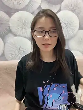 Snapshot of Milka23 chatting on March 16, 2025, 8:54 pm Milka23 online show from March 16, 2025, 8:54 pm