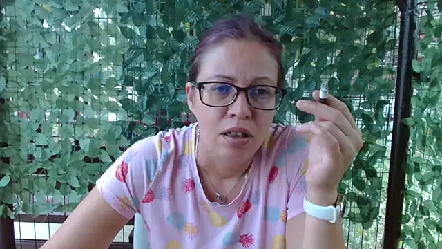 Snapshot of LadyHellene chatting on August 6, 2026, 5:42 am LadyHellene online show from August 6, 2026, 5:42 am