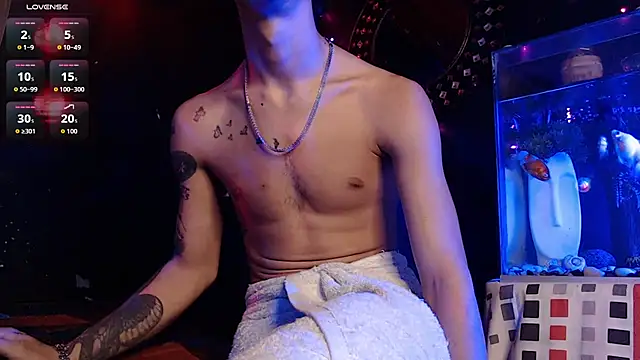 Snapshot of Godly_huan chatting on December 21, 2025, 11:06 am Godly huan online show from December 21, 2025, 11:06 am