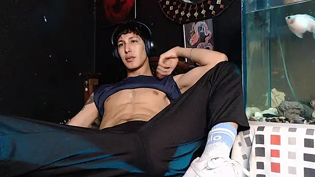 Godly huan online show from May 22, 2026, 4:41 am