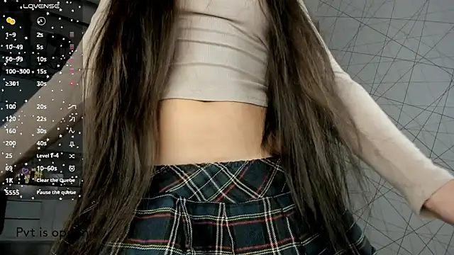 Snapshot of sailorrmoon chatting on November 6, 2025, 3:29 am sailorrmoon online show from November 6, 2025, 3:29 am