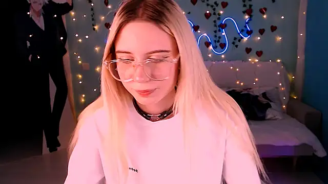 Sweet Richal online show from March 15, 2025, 1:41 am