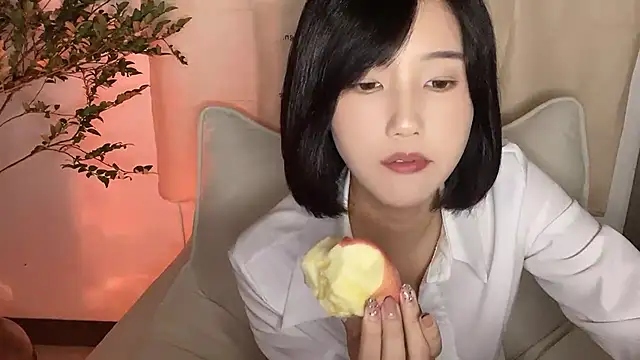 Snapshot of Arrebo1 chatting on December 3, 2024, 10:06 am Arrebo1 online show from December 3, 2024, 10:06 am