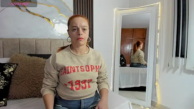 cristalwalker   online show from June 19, 2026, 10:41 am