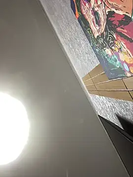 Lola Hale online show from January 13, 2026, 6:51 am