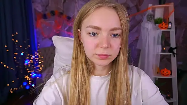 EmilySunshineS online show from November 1, 2025, 2:19 pm