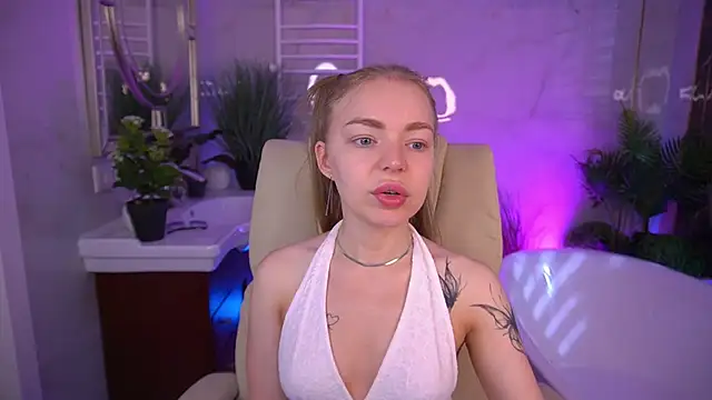 EmilySunshineS online show from June 12, 2026, 6:01 am