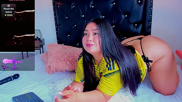 victoriajk online show from July 3, 2026, 6:25 pm