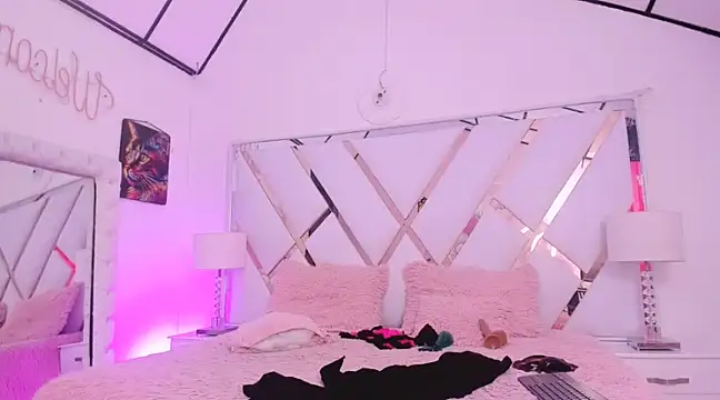 Snapshot of naughty__sara chatting on January 26, 2025, 3:03 pm naughty sara online show from January 26, 2025, 3:03 pm