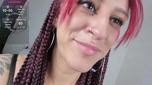 Sofi F w online show from October 25, 2025, 10:15 pm