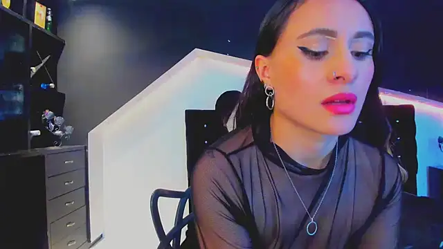 Coral Gibson online show from March 22, 2025, 3:42 pm