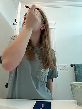 Maxinebabyyy online show from March 15, 2025, 2:23 pm