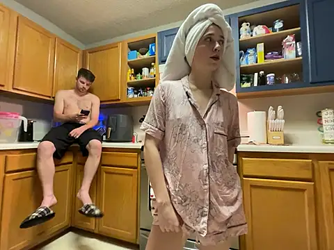 Maxinebabyyy online show from March 18, 2025, 11:53 pm