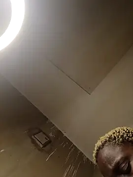 Crazybitchtheanalgoddess4 online show from February 13, 2025, 2:01 am