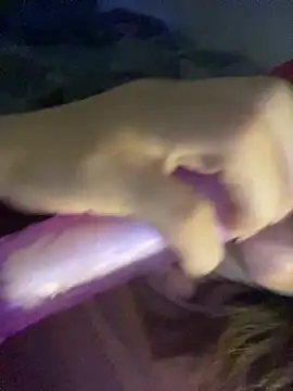 Carolinen online show from September 13, 2025, 8:52 pm