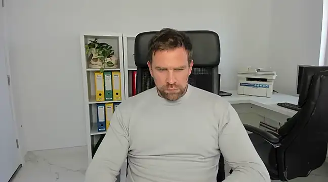 John-E-Dough online show from December 2, 2024, 8:41 am