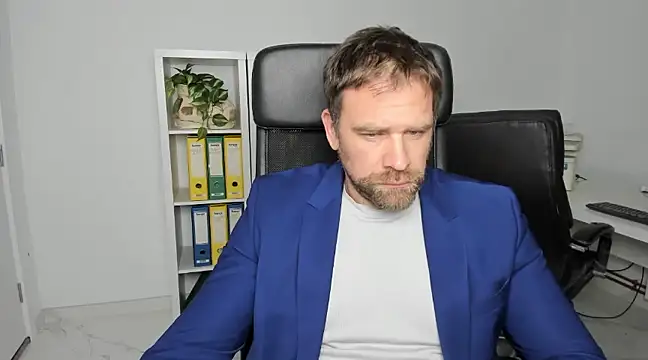 John-E-Dough online show from December 15, 2024, 5:23 am