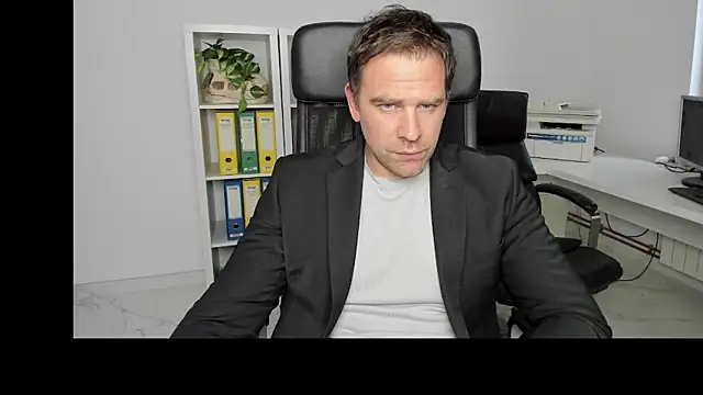 John-E-Dough online show from December 21, 2024, 1:42 pm