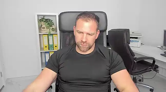 John-E-Dough online show from January 4, 2025, 6:52 am