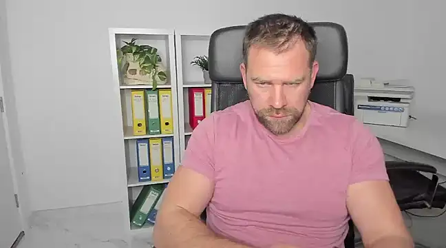 John-E-Dough online show from January 9, 2025, 4:52 am