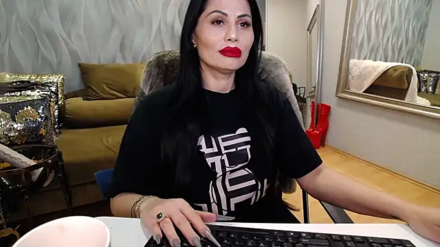 Sara Poison online show from April 24, 2026, 2:58 am