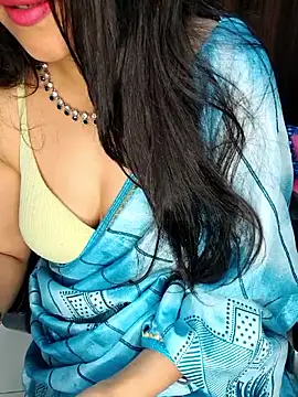 Snapshot of santurmom chatting on January 12, 2026, 5:29 pm santurmom online show from January 12, 2026, 5:29 pm