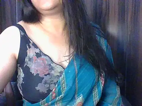 Snapshot of santurmom chatting on February 12, 2026, 6:47 pm santurmom online show from February 12, 2026, 6:47 pm