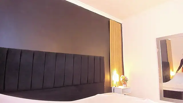 Snapshot of sweetsofia18 chatting on September 25, 2025, 11:14 am sweetsofia18 online show from September 25, 2025, 11:14 am