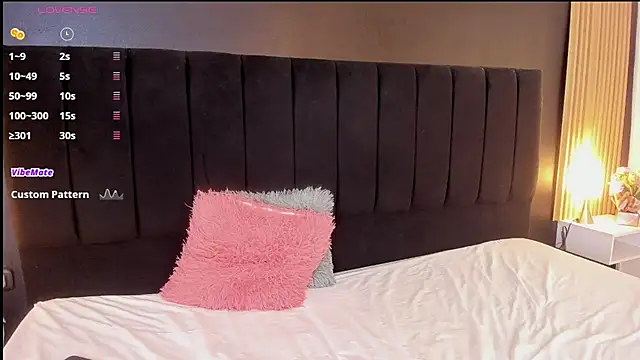 Snapshot of sweetsofia18 chatting on October 24, 2025, 10:55 am sweetsofia18 online show from October 24, 2025, 10:55 am