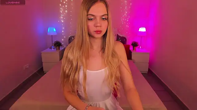 Snapshot of Aria69Stars chatting on January 9, 2025, 8:45 am Aria69Stars online show from January 9, 2025, 8:45 am