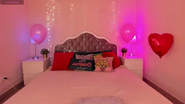 Snapshot of Aria69Stars chatting on February 27, 2025, 1:38 am Aria69Stars online show from February 27, 2025, 1:38 am