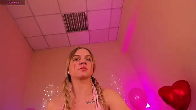 Snapshot of Aria69Stars chatting on February 27, 2025, 4:41 am Aria69Stars online show from February 27, 2025, 4:41 am