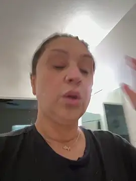 AlyssiaAmoreXO online show from October 22, 2025, 4:07 pm