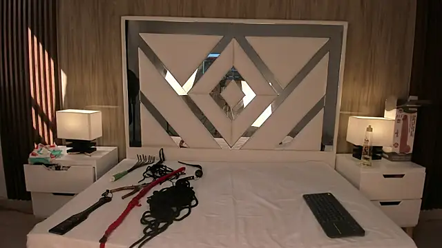 ValentinaThomas online show from October 5, 2025, 7:23 pm