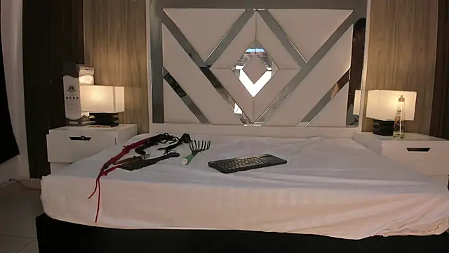 Snapshot of ValentinaThomas chatting on October 18, 2025, 7:25 pm ValentinaThomas online show from October 18, 2025, 7:25 pm