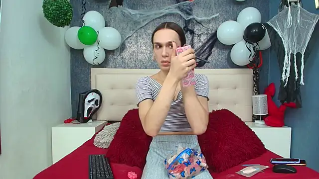 Celestial Queen  online show from October 29, 2025, 2:19 pm