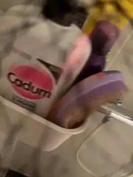 lescro95  online show from February 6, 2026, 6:33 pm